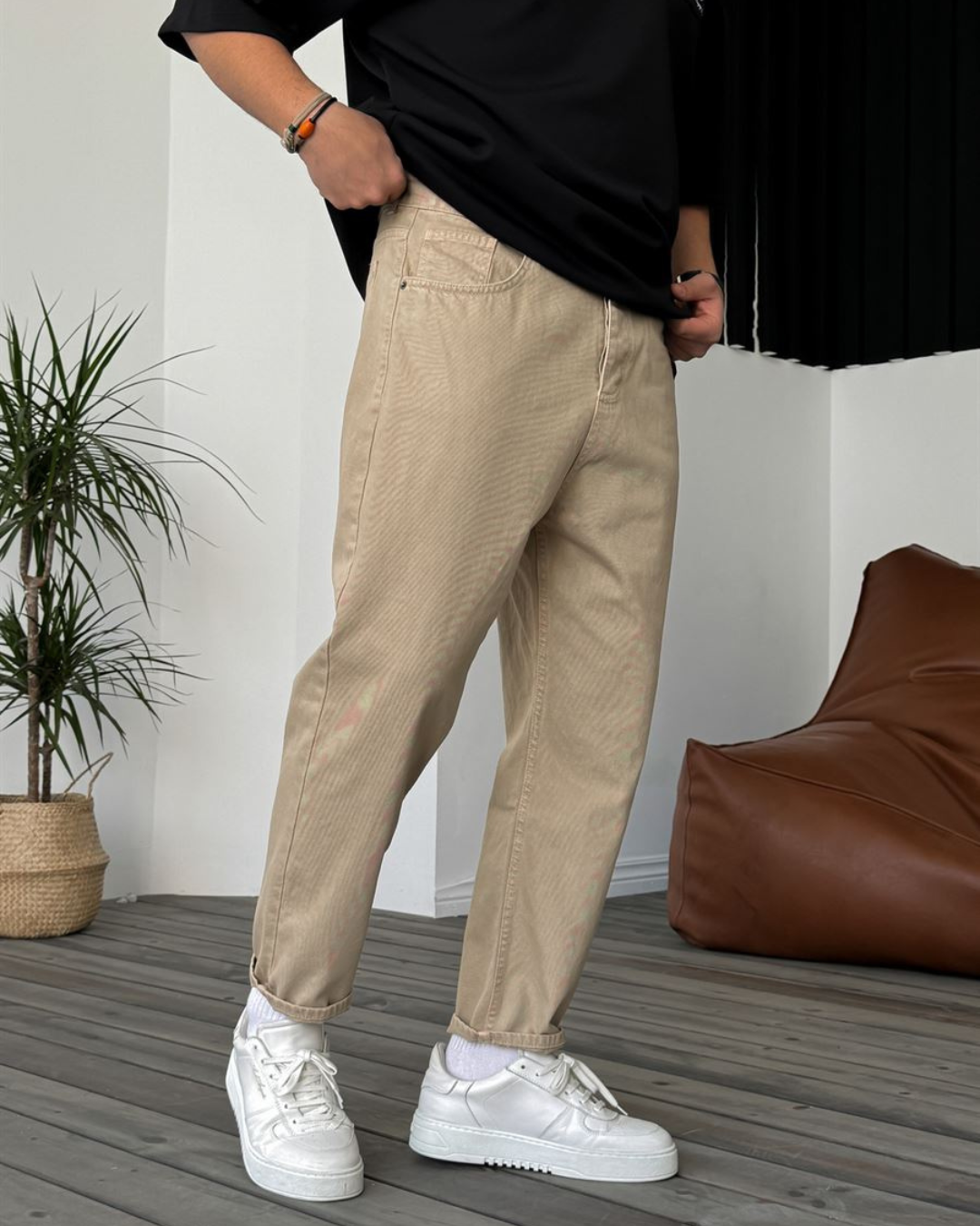 Pantalón estilizado de corte recto
