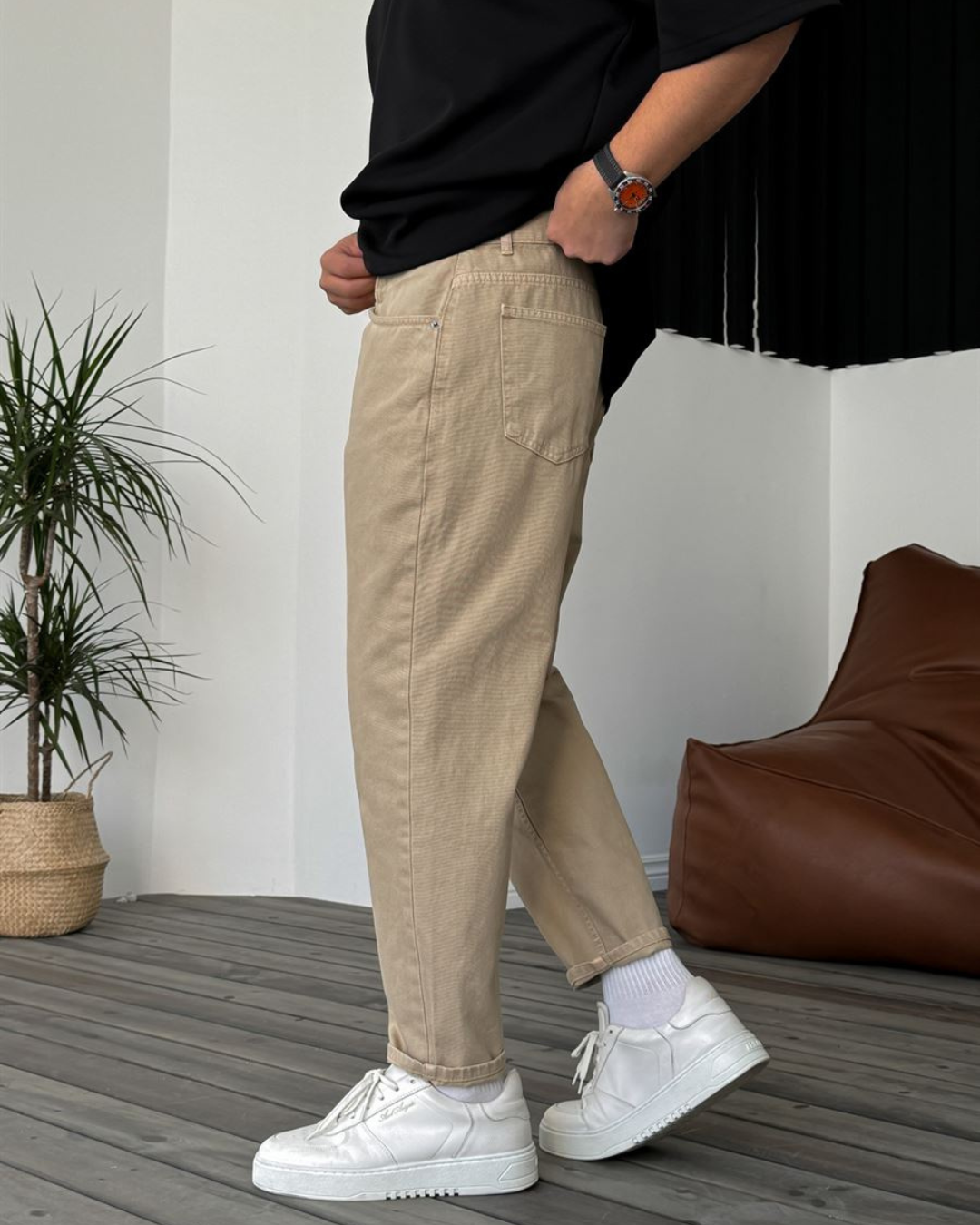 Pantalón estilizado de corte recto