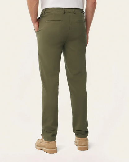 Pantalón Clásico para Hombre con Cremalleras Invisibles en los Bolsillos y Tejido Impermeable