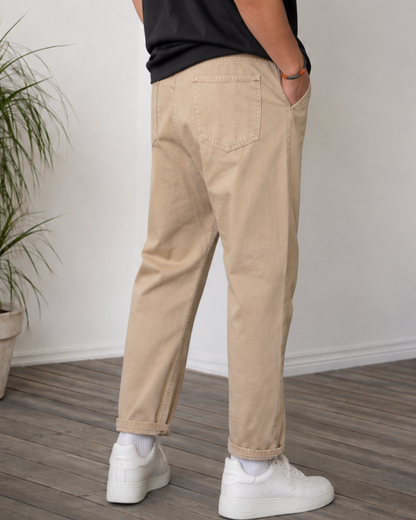 Pantalón estilizado de corte recto
