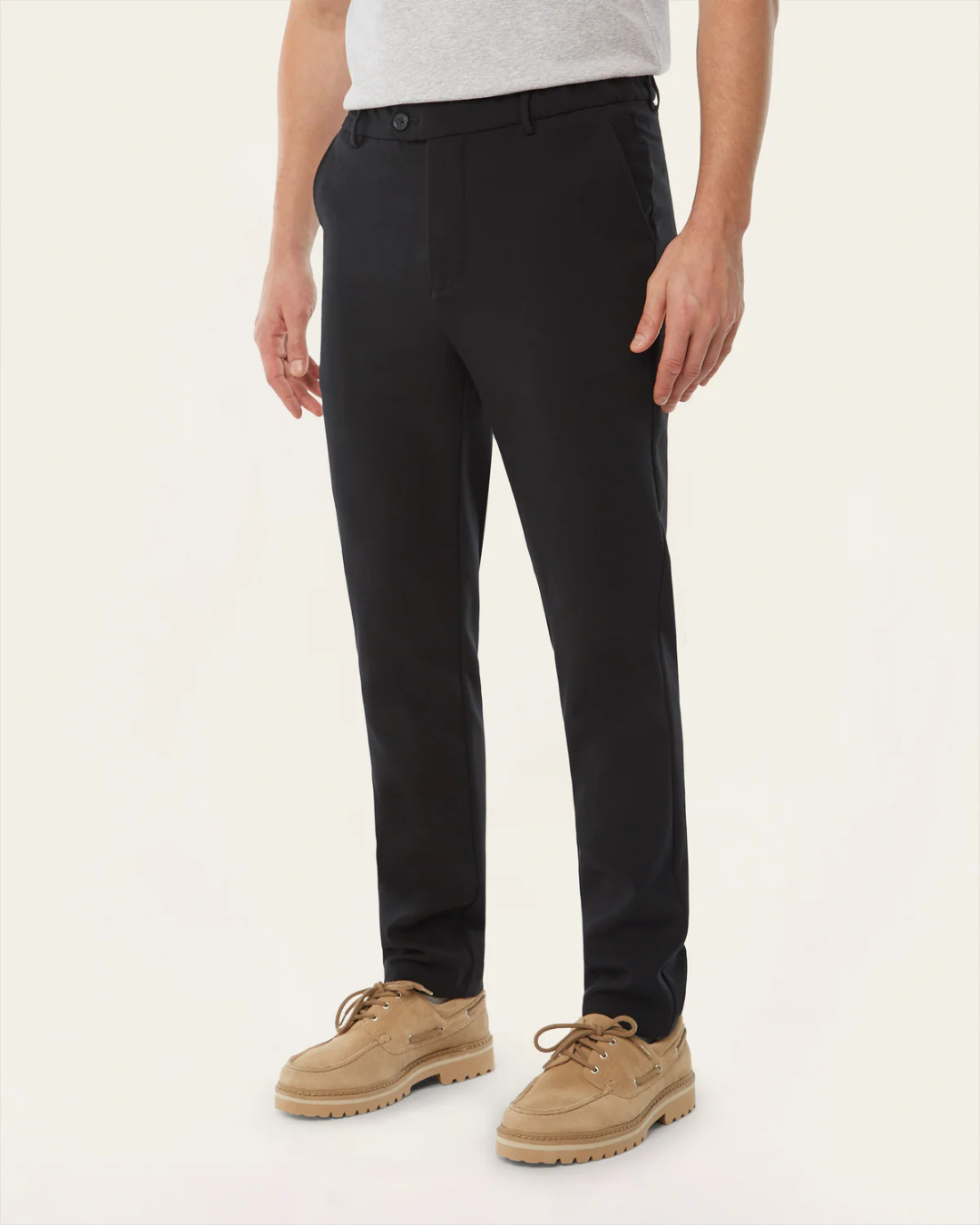 Pantalón Clásico para Hombre con Cremalleras Invisibles en los Bolsillos y Tejido Impermeable