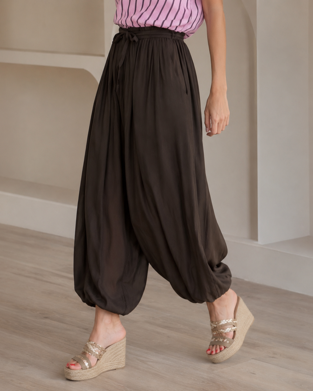 Pantalón Bombacho Fluido con Cintura Ajustable